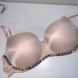 Victoria secret bra new condition 34DD